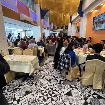 Hei La Moon - Inside the restaurant - Dim Sum Near Me - Boston, Massachusetts
