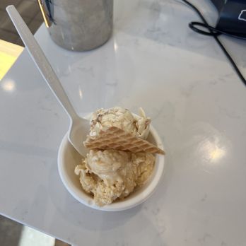 Jeni's Splendid Ice Creams - Ice Cream & Frozen Yogurt Near Me - Atlanta, Georgia Jeni's Splendid Ice Creams - Ice Cream & Frozen Yogurt Near Me - Atlanta, Georgia