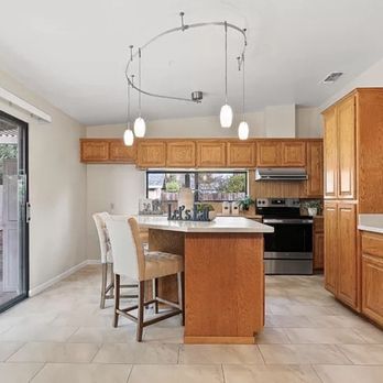 1. Dutch Valley Floors
