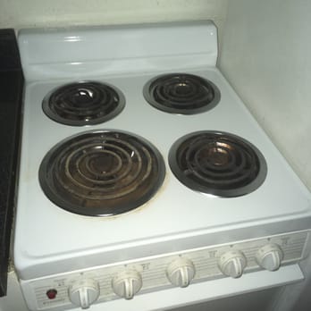 Meridian Pointe Apartments - The stove is tiny, but we made many good meals with it. - Apartments Near Me - Northridge, California Meridian Pointe Apartments - The stove is tiny, but we made many good meals with it. - Apartments Near Me - Northridge, California