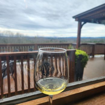 Wolf Mountain Vineyards - Chardonnay - Wineries Near Me - Dahlonega, Georgia Wolf Mountain Vineyards - Chardonnay - Wineries Near Me - Dahlonega, Georgia
