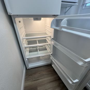 Charming Casa Services - Fridge move out clean - Home Cleaning Near Me - Carlsbad, California Charming Casa Services - Fridge move out clean - Home Cleaning Near Me - Carlsbad, California