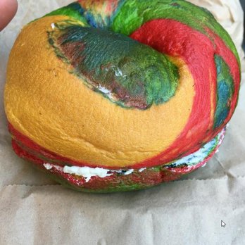 Beigel Bake - Rainbow bagel - Bakeries Near Me - London, XGL