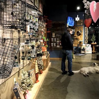 Wild Birds Unlimited - Bird Shops Near Me - Yorktown, Virginia Wild Birds Unlimited - Bird Shops Near Me - Yorktown, Virginia
