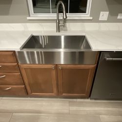 New Stone Design - Retrofit farm sink with new quartz countertop