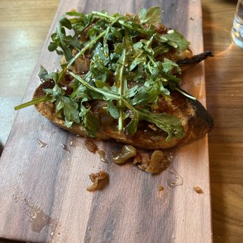 Fat Olives - Bacon marmalade...not bad mildly sweet - Pizza Near Me - Flagstaff, Arizona