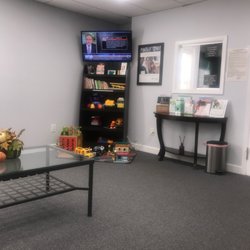 Lyndhurst Family Dental Associates, PC - Waiting area