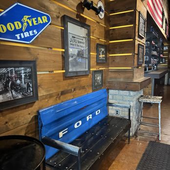Ford's Garage Dearborn - Burgers Near Me - Dearborn, Michigan