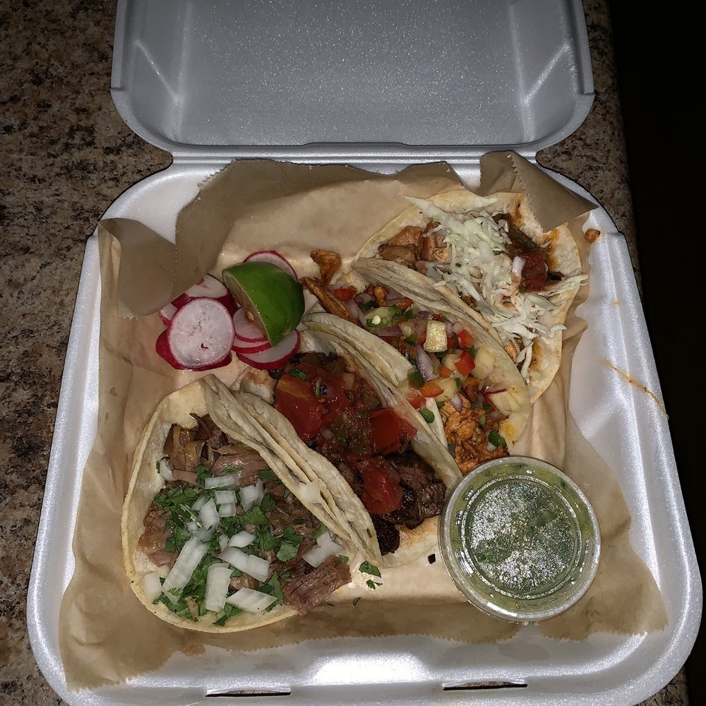 El Lechon - Food Trucks Near Me - Commerce City, Colorado El Lechon - Food Trucks Near Me - Commerce City, Colorado