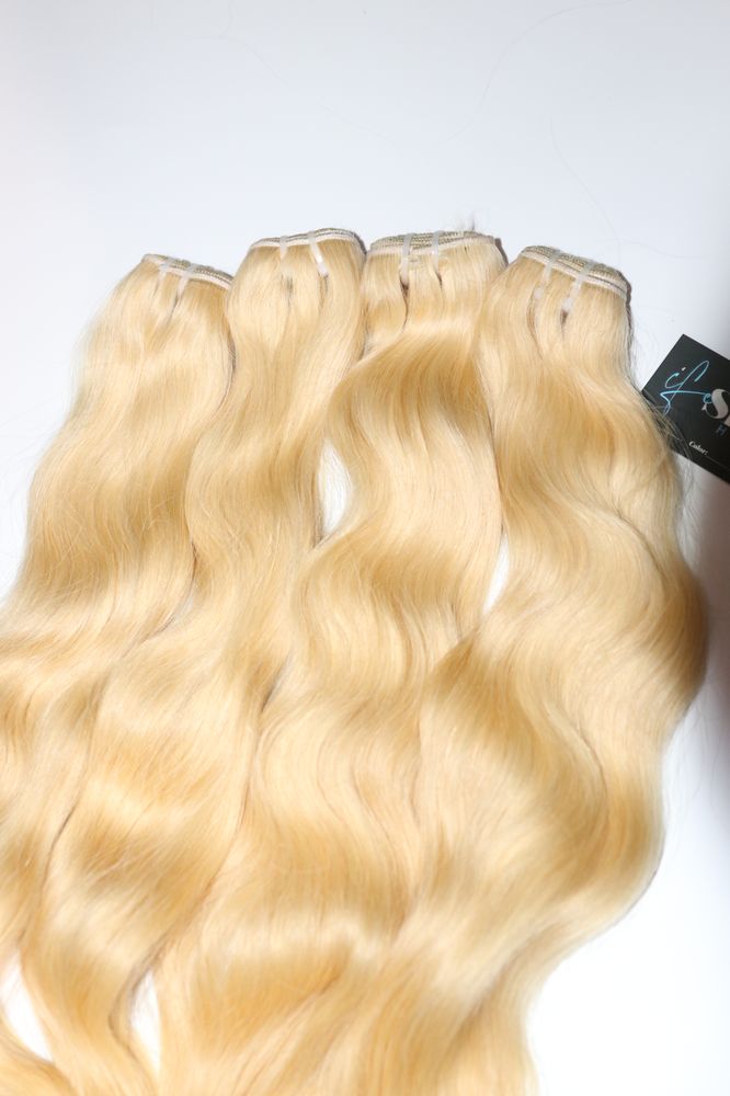 IS Hair Logo