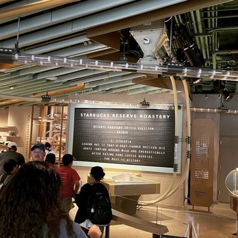 Starbucks Reserve Roastery Chicago - Coffee Roasteries Near Me - Chicago, Illinois