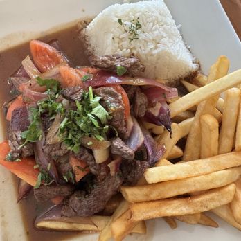 Lima Limón Peruvian Restaurant - Lomo Saltado - Peruvian Near Me - Santa Clarita, California Lima Limón Peruvian Restaurant - Lomo Saltado - Peruvian Near Me - Santa Clarita, California