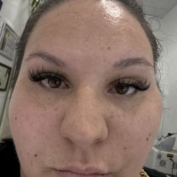 Diamond Nail Bar - Notice how uneven my lashes are? Yeah. They were supposed to be special for my birthday. - Nail Salons Near Me - Lady Lake, Florida Diamond Nail Bar - Notice how uneven my lashes are? Yeah. They were supposed to be special for my birthday. - Nail Salons Near Me - Lady Lake, Florida