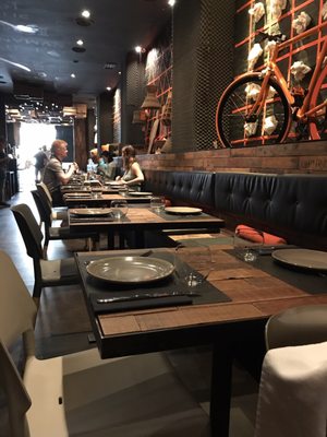 Canalla Bistro by Ricard Camarena by null