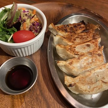 Junpuu - Gyoza and quinoa salad - Ramen Near Me - Honolulu, Hawaii Junpuu - Gyoza and quinoa salad - Ramen Near Me - Honolulu, Hawaii