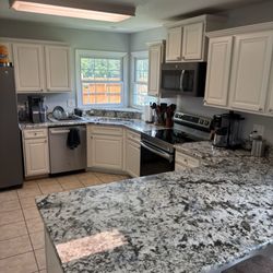 ABSOLUTE GRANITE AND CABINETRY