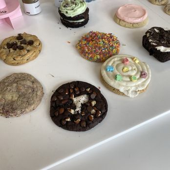 Crumbl - Henrietta - Bakeries Near Me - Henrietta, New York