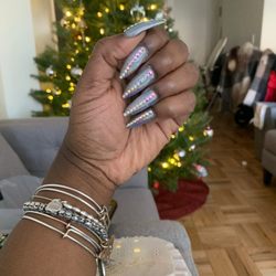 J & J Nails