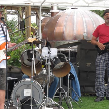 Cayuga Ridge Estate Winery - Blues Band at the Peach & Pottery Festival Summer 2014 - Wineries Near Me - Ovid, New York Cayuga Ridge Estate Winery - Blues Band at the Peach & Pottery Festival Summer 2014 - Wineries Near Me - Ovid, New York