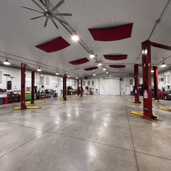 Elliston Repair - Our state-of-the-art repair space - Auto Repair Near Me - Fredericktown, Ohio Elliston Repair - Our state-of-the-art repair space - Auto Repair Near Me - Fredericktown, Ohio