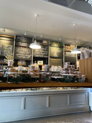 Antoinette Bakery & Cafe by null