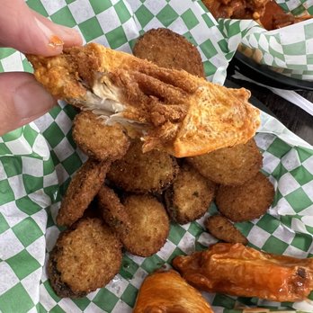 Billy's Wing Shack - Chicken Wings Near Me - Parker, Arizona