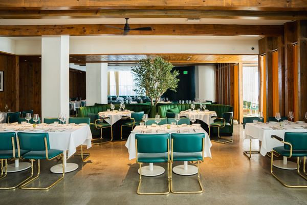 Donna Mare Italian Chophouse by null
