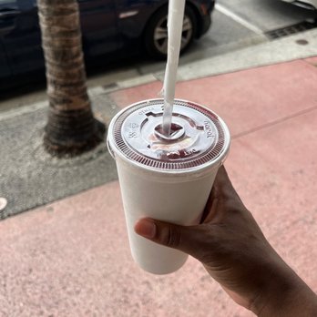 The Smoothie shop - Juice Bars & Smoothies Near Me - Miami Beach, Florida