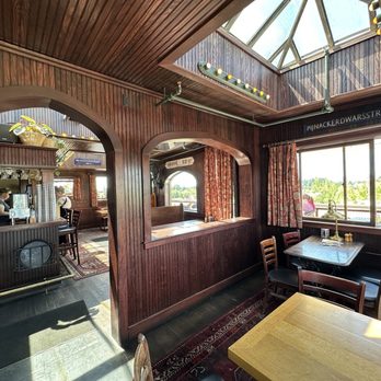 Hotel Oregon - Rooftop bar. - Hotels Near Me - McMinnville, Oregon