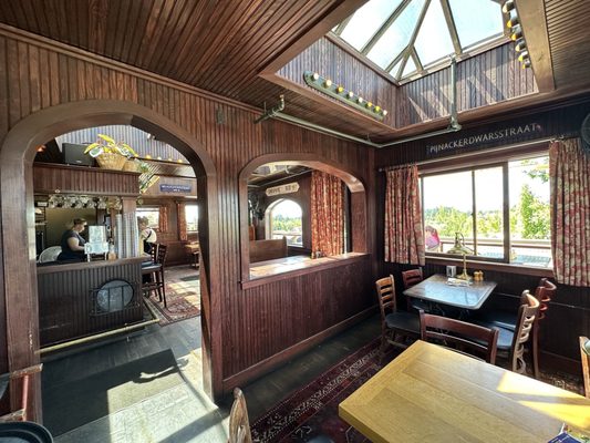 McMenamins Hotel Oregon by null