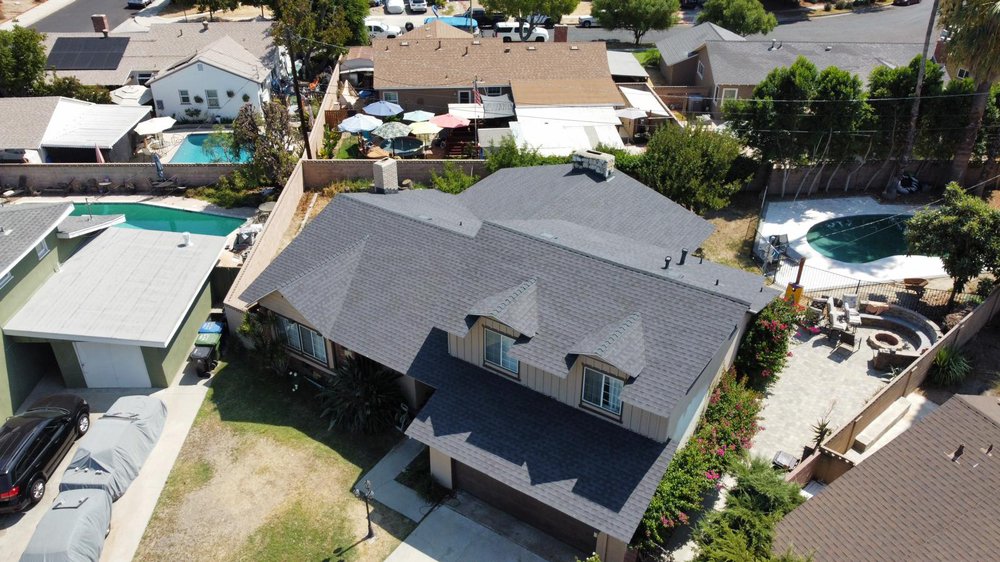 Slide of American Array Solar and Roofing