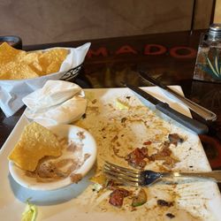 El Jimador - Cleaned my plate. Yummy. I'll be back next week. Same time. Same day. It's my go-to lunch place.