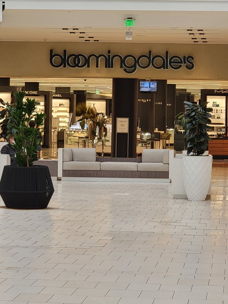 BLOOMINGDALE’S 195 Photos & 330 Reviews 14060 Riverside Dr, Sherman