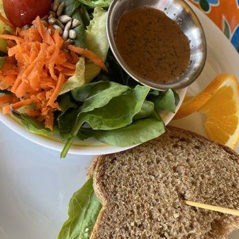 Nature's Kitchen - Sandwich plate - Organic Stores Near Me - Yreka, California