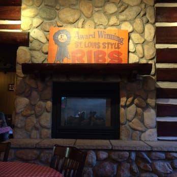 Famous Dave's Bar-B-Que - Barbeque Near Me - Laurel, Maryland
