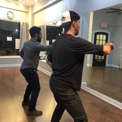 LeSalsa Dance Studio - Body movement