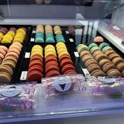 Jun’s Macaron Gelato