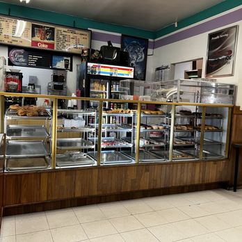 Best World Donuts - Donut shop counter - Donuts Near Me - Carson, California Best World Donuts - Donut shop counter - Donuts Near Me - Carson, California