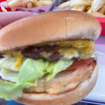 In-N-Out Burger - Fast Food Near Me - Yuma, Arizona