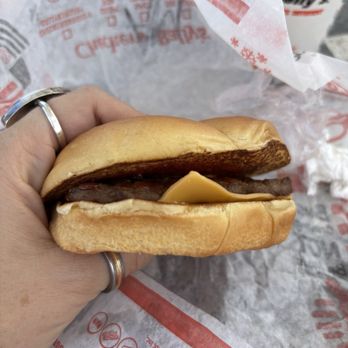 Rally’s - Kids cheeseburger - Fast Food Near Me - Las Vegas, Nevada Rally’s - Kids cheeseburger - Fast Food Near Me - Las Vegas, Nevada