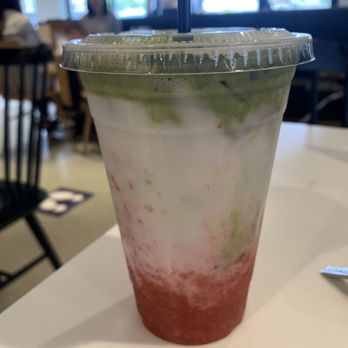Paris Baguette - Berry Matcha - Bakeries Near Me - Centreville, Virginia Paris Baguette - Berry Matcha - Bakeries Near Me - Centreville, Virginia