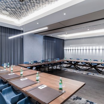 Innovation Hotel - Ovation meeting space - Hotels Near Me - Naples, Florida Innovation Hotel - Ovation meeting space - Hotels Near Me - Naples, Florida