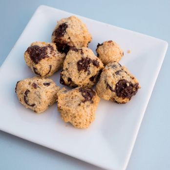 Maui Macaroons - Macaroon Assortment (@miguelmoralesphotography on Instagram) - Bakeries Near Me - Wailuku, Hawaii Maui Macaroons - Macaroon Assortment (@miguelmoralesphotography on Instagram) - Bakeries Near Me - Wailuku, Hawaii