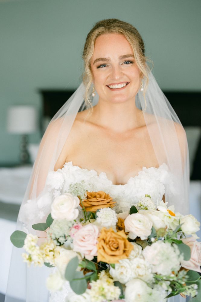 SALON LOKA Updated September 2024 20 Photos & 30 Reviews 16 Shore