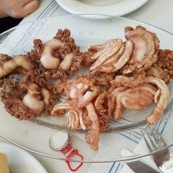 Freiduría de Gallinejas - Spanish Near Me - Madrid, M