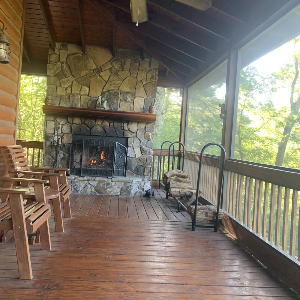 Mountain Top Cabin Rentals - Guest Houses Near Me - Blue Ridge, Georgia Mountain Top Cabin Rentals - Guest Houses Near Me - Blue Ridge, Georgia