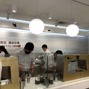 Chicha San Chen - Making tea - Bubble Tea Near Me - Duluth, Georgia