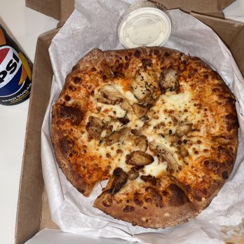 Pizza Parlor - Fantastic Mini Buffalo Pizza togo !!! - Pizza Near Me - Pearland, Texas Pizza Parlor - Fantastic Mini Buffalo Pizza togo !!! - Pizza Near Me - Pearland, Texas