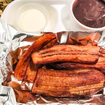 Pupuseria Restaurant Cuscatleco - Plantains - Caribbean Near Me - Chicago, Illinois