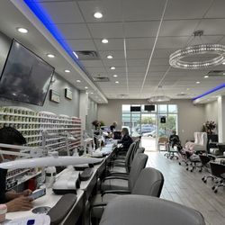 Oasis Nails - Nail stations